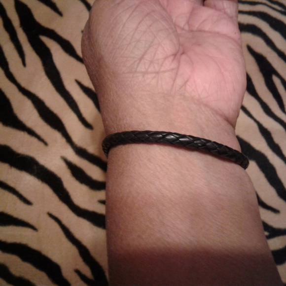 Men's Black & Silver Bracelet - Picture 3 of 3